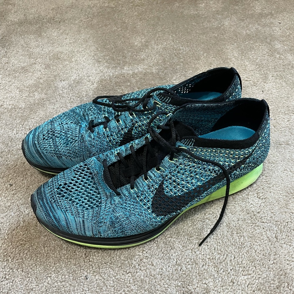 Nike Flyknit Racers Size 11.5